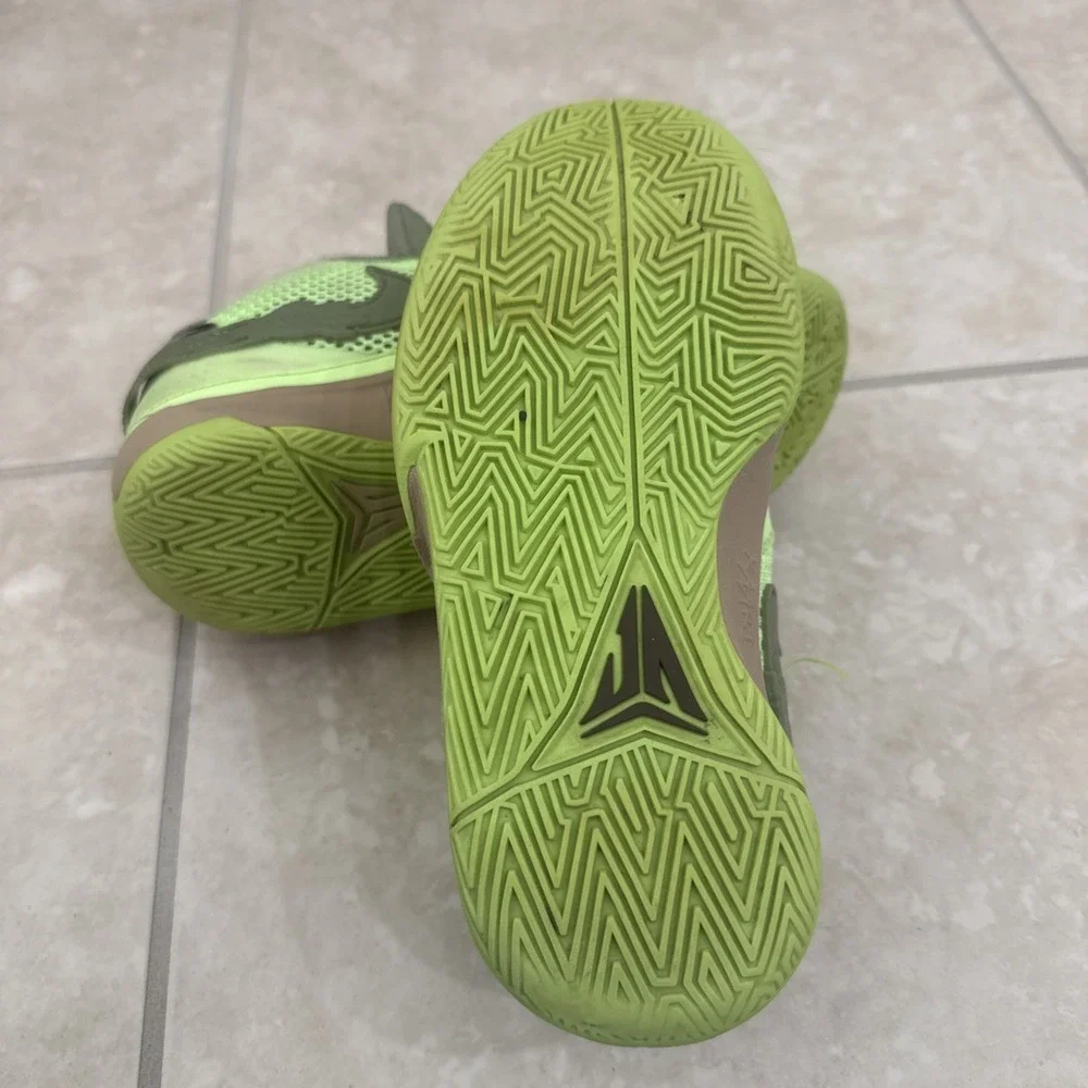 Nike Ja 1 Halloween Zombie NRG GS FV6097-300 Lime Blast Green Size Youth‎ 4.5Y